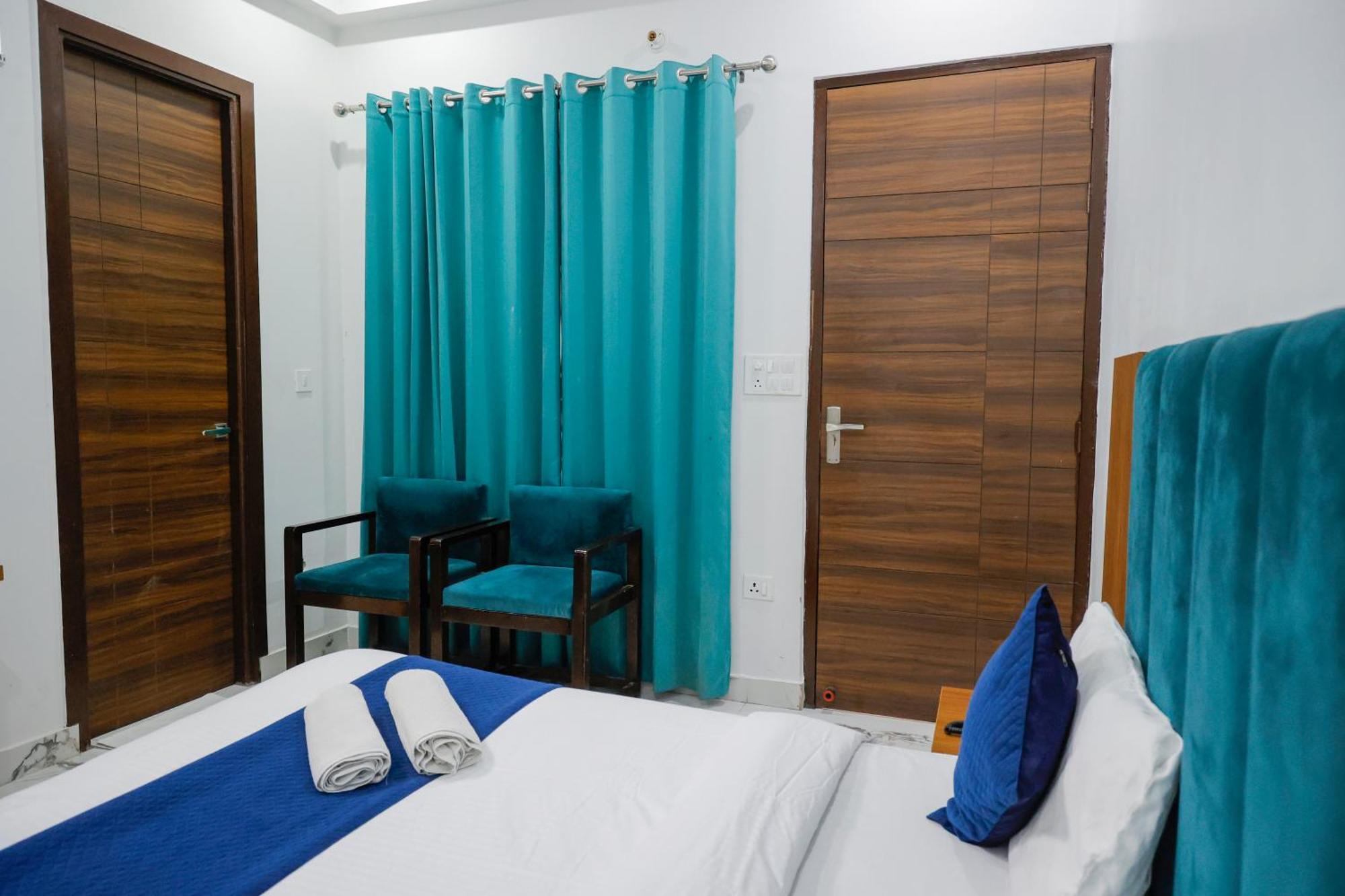 Hotel Parth Inn ริชิเคช ภายนอก รูปภาพ