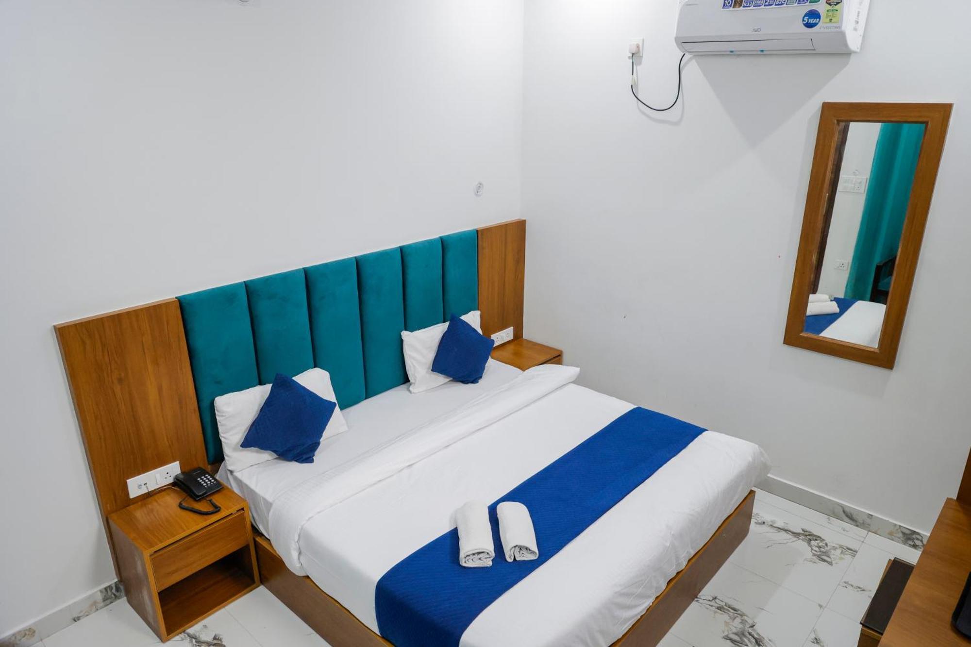 Hotel Parth Inn ริชิเคช ภายนอก รูปภาพ