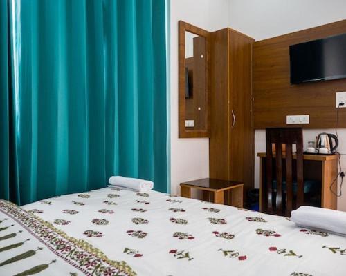 Hotel Parth Inn ริชิเคช ภายนอก รูปภาพ